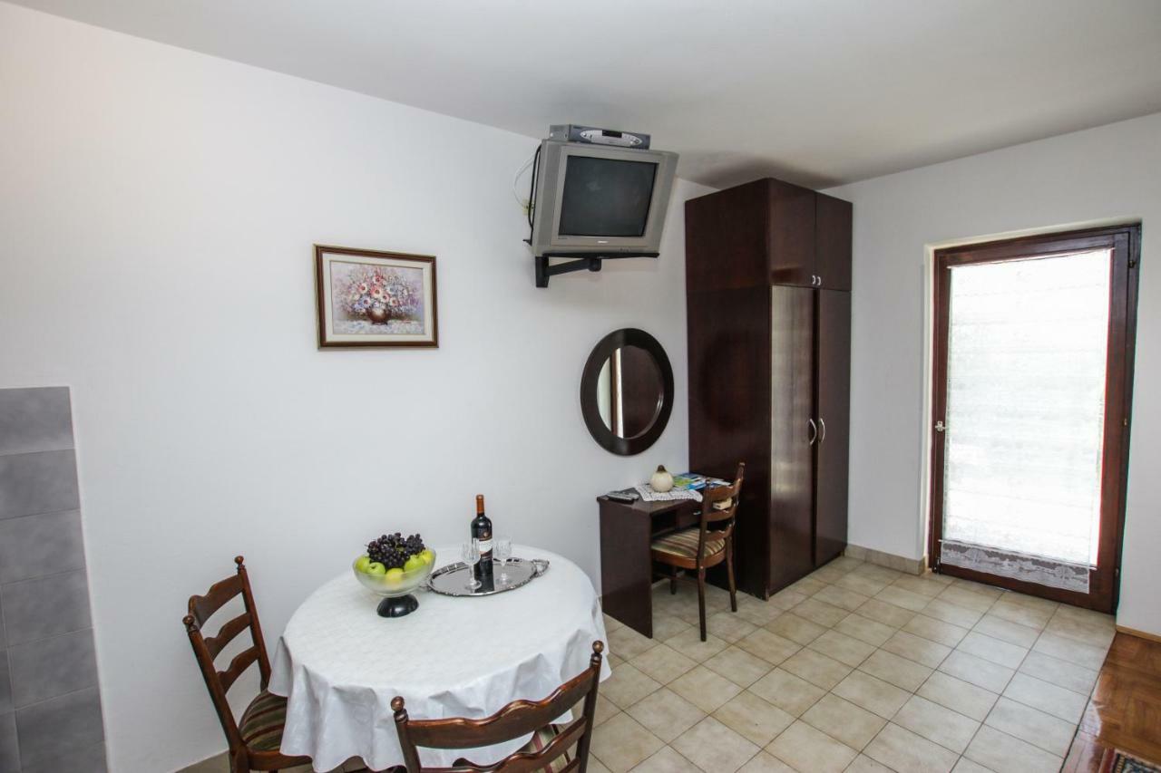 Apartmani Janja Poreč Exterior foto